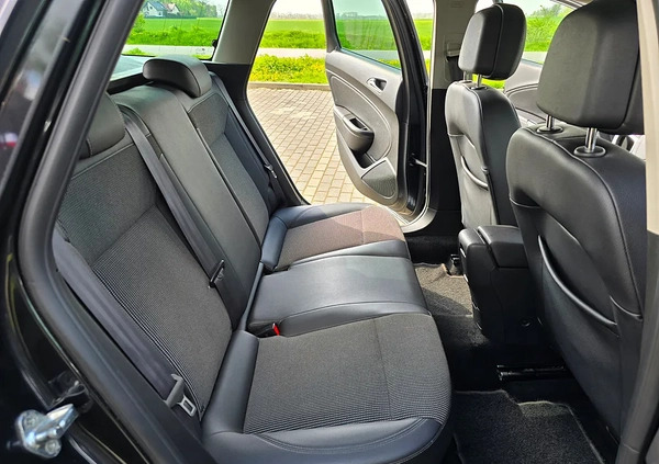 Opel Astra cena 29900 przebieg: 151000, rok produkcji 2014 z Płock małe 497